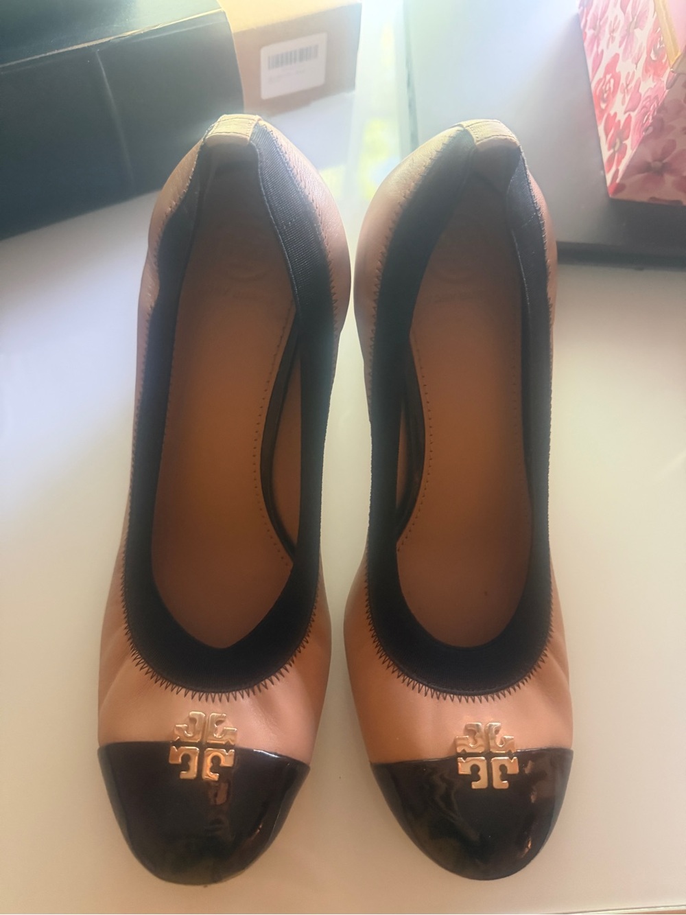 Tory Burch Tan Leather Pumps with Black Patent Cap Toe